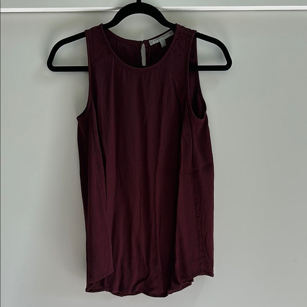 Daniel Rainn Sleeveless Burgundy Top, size S
